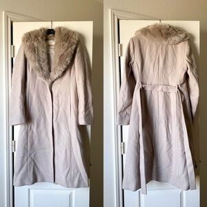 Aritzia Waldorf Coat Faux Fur Wool Belted Taupe Small EUC